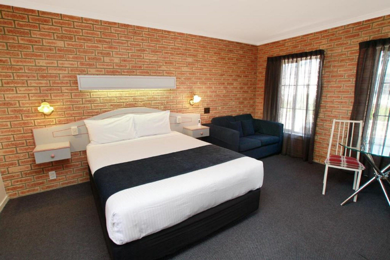 Bedroom 18