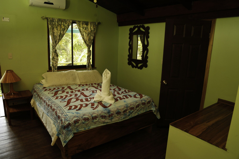 Bedroom 4, Pelican Beachfront Hotel, Parrita