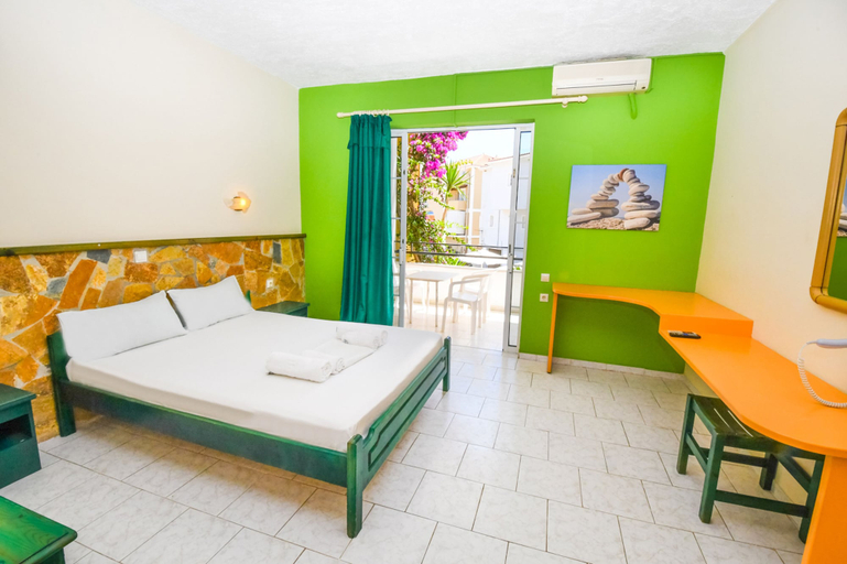 Bedroom 2, Vanessa Hotel, Ionian Islands