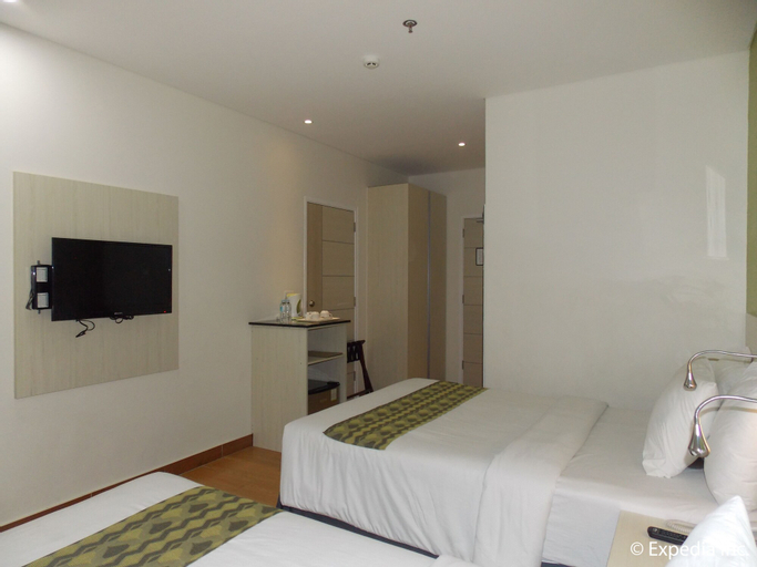 Bedroom 12