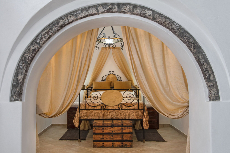 Bedroom 4, Kokos Traditional Houses, South Aegean