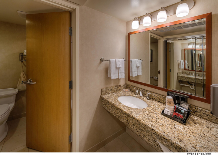 Bathroom 4, Best Western Plus Silverdale Beach Hotel, Kitsap