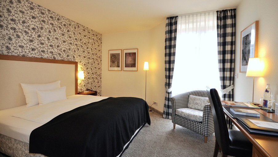 Bedroom 4, Wellings Romantik Hotel Zur Linde, Wesel