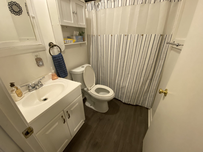 Bathroom 4, A New Hope Retreat, Santa Rosa