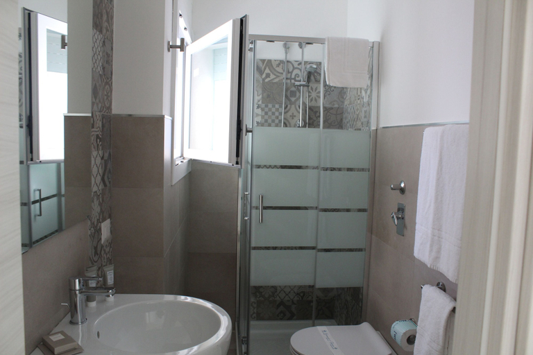 Bathroom 4, Virgilio 82 - Penthouse With Terrace, Trapani