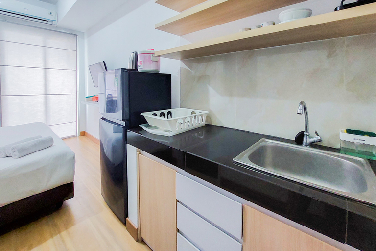 Others 5, Minimalist and Cozy Studio Serpong Garden Apartment By Travelio, Tangerang