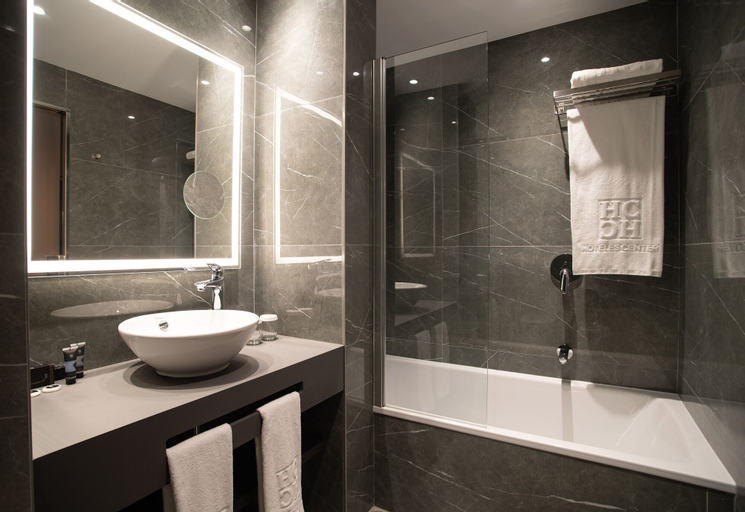 Bathroom 4