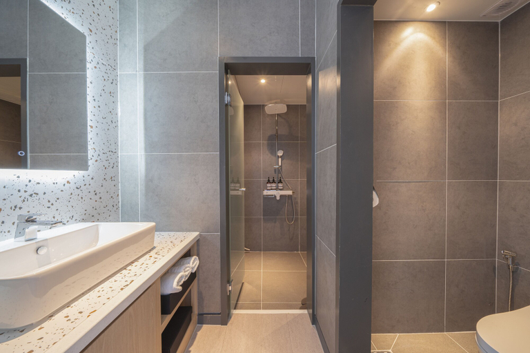 Bathroom 5, Brown Dot Geobuksum, Siheung