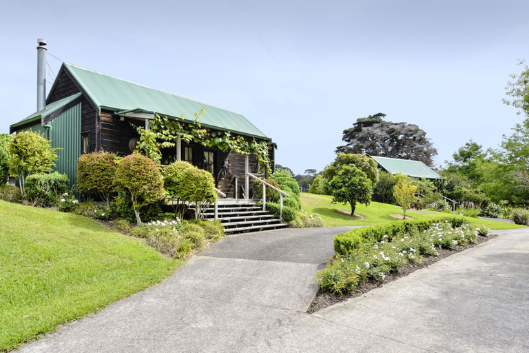 Exterior & Views 2, Vineyard Cottages, Rodney