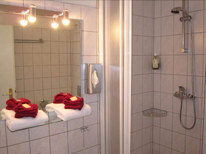 Bathroom 5