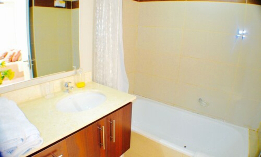 Bathroom 4, Apartamentos Premium Capital Nueva Providencia, Santiago