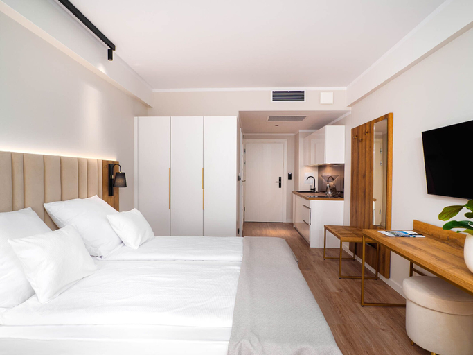 Bedroom 4, Resort Krol Plaza Spa & Wellness, Sławno
