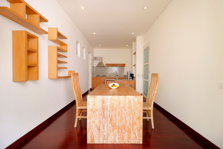 Dining Room 4