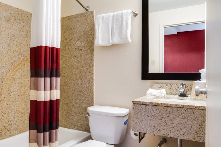 Bathroom 15