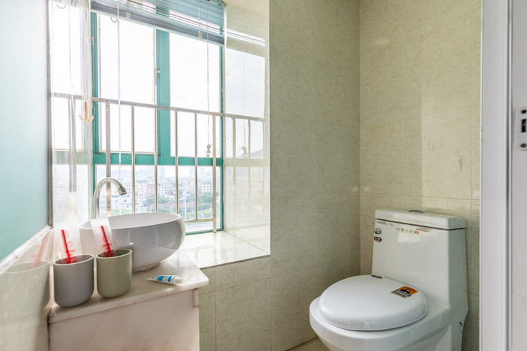 Bathroom 3, Locals Boutique Apartment Huafa Plaza 31, Zhuhai
