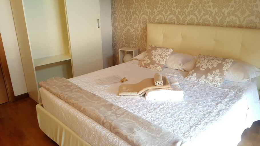 Bedroom 3, Donizetti Royal, Bergamo