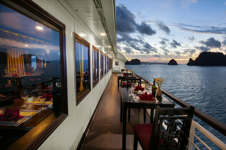 Others 5, La Regina Classic Cruise, Hạ Long
