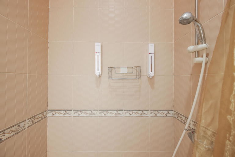 Bathroom 4