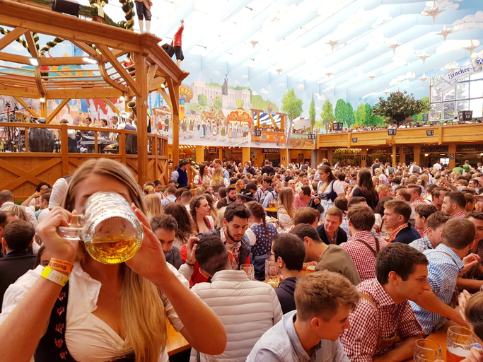 Food & Drinks, Munich Central Camping, München