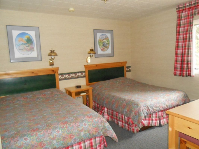 Bedroom 4, Beaver Creek RV Park & Motel, Yukon