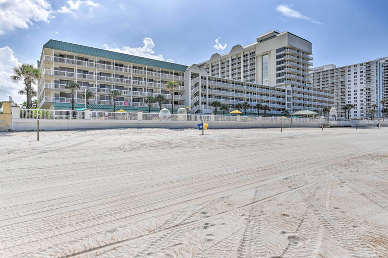 Exterior & Views 2, Daytona Beach Resort Oceanfront CondoStudio, Volusia