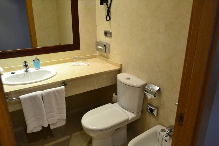 Bathroom 4, Alda Palacio Valdés, Asturias