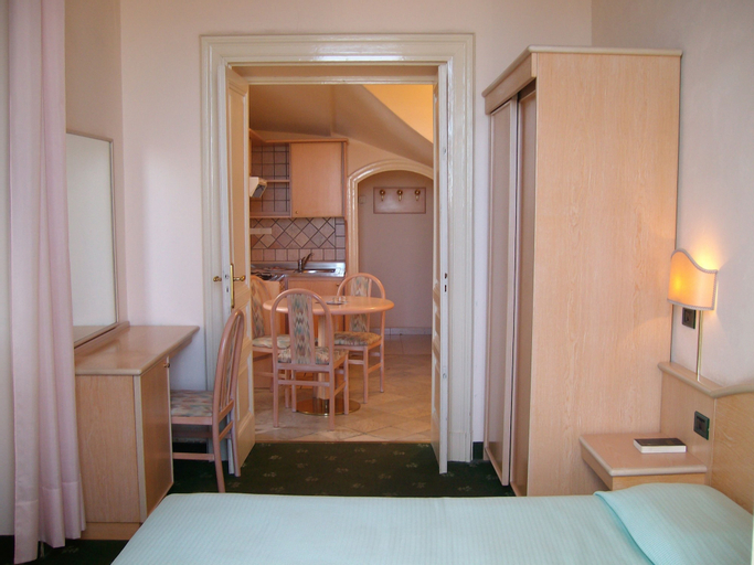 Bedroom 21