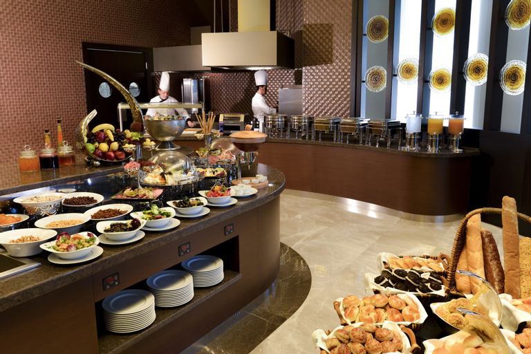 Food & Drinks 7