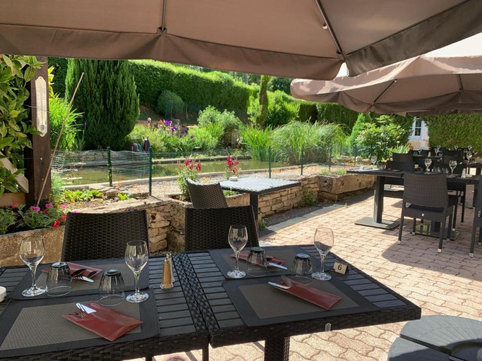 Food & Drinks 5, Logis Hotel Le Moulin De La Coudre, Yonne