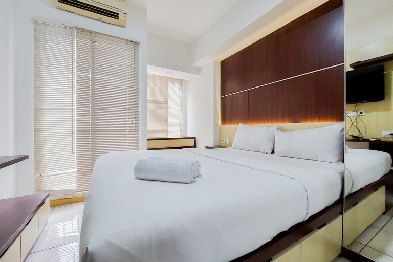 Fancy and Nice Studio Apartment at 19th Floor M-Town Residence Travelio, Tangerang