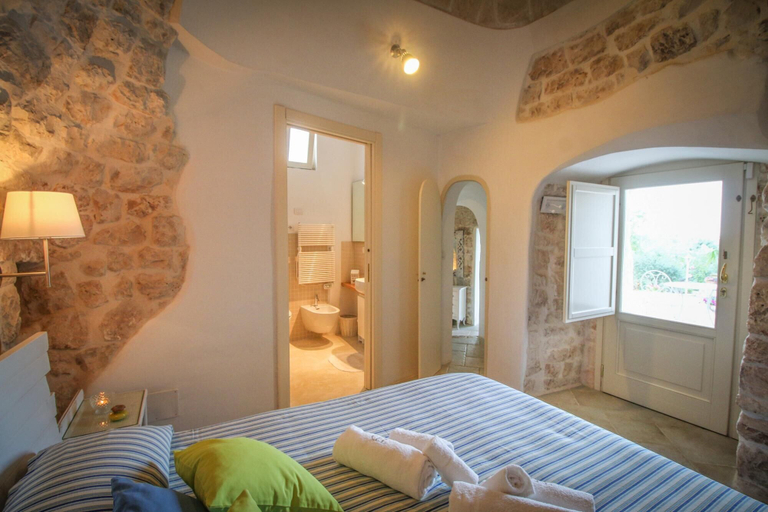 Bedroom 3, TD Trulli di Bouganville w Large Amazing Pool, Bari