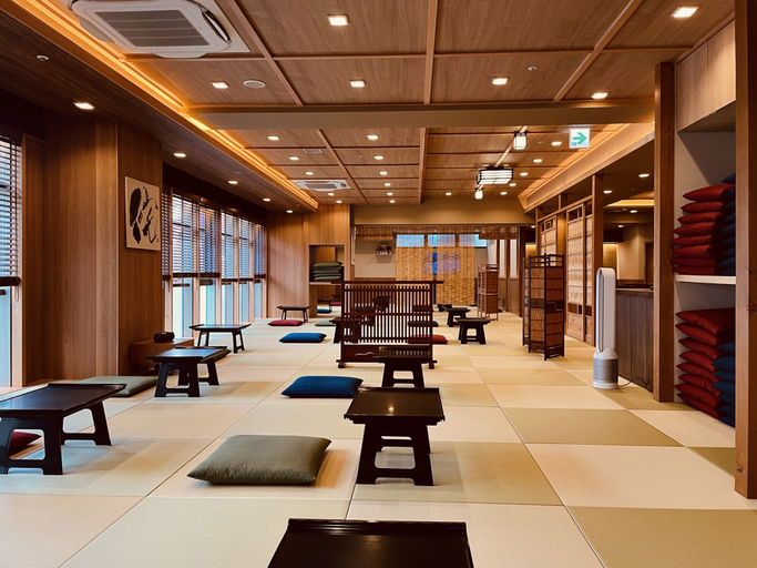 Others 4, SPABLIC INN, Minato