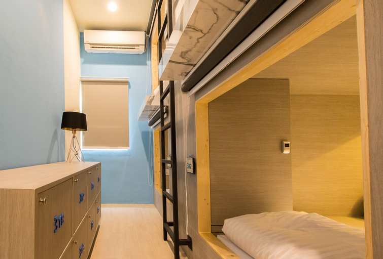 Bedroom 12