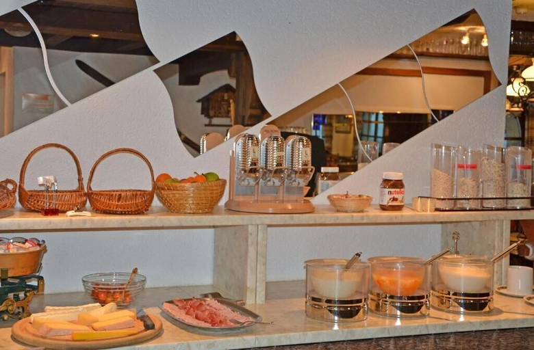 Food & Drinks 5, Hotel Alex, Leuk