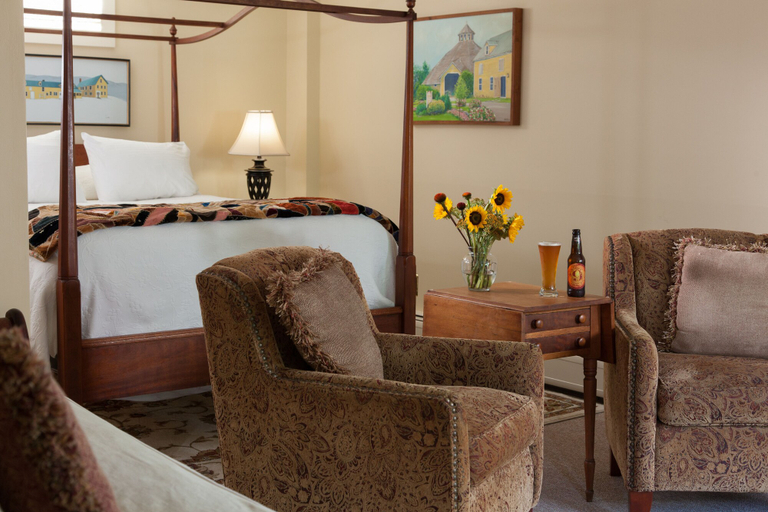 Bedroom 3, The Inn at Round Barn Farm, Washington
