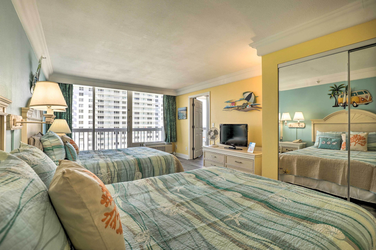 Bedroom 3, Daytona Beach Resort Oceanfront CondoStudio, Volusia