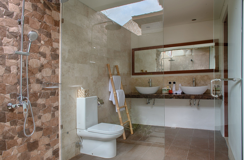 Bathroom 3