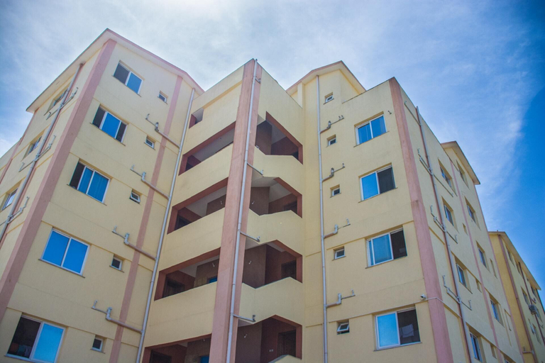 Exterior, 4 Bed Flat - Sleeps 8 - Pets - Pool - Parking, Kisauni