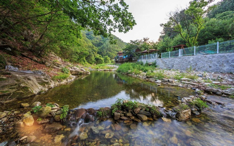 Exterior & Views 4, Gapyeong Aqua Valley Poolvilla, Gapyeong