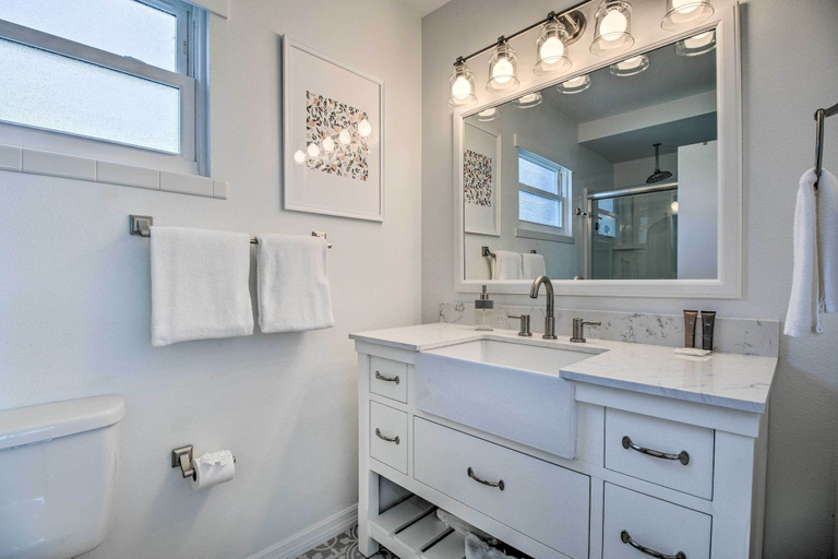 Bathroom 4, Lakefront Retreat w/ Kayaks & Fire Pit in Clermont, Lake