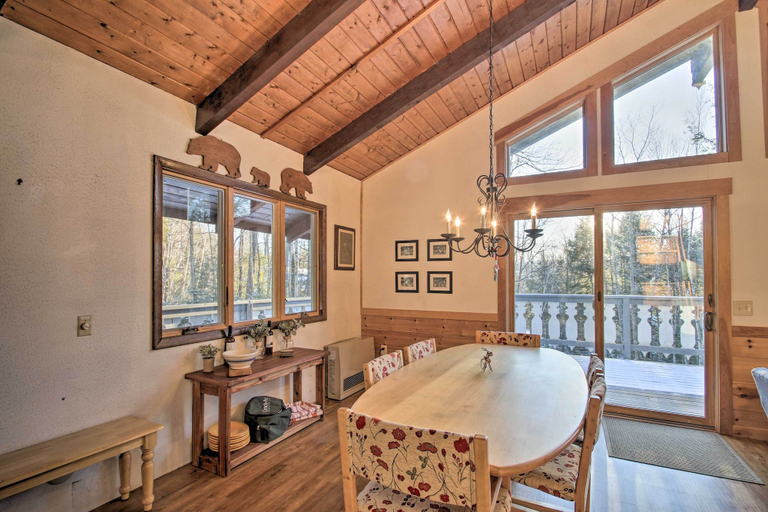 Others 5, Beautiful Chalet ~ 5 Miles to Attitash Mountain, Carroll