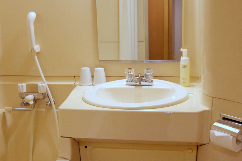 Bathroom 2
