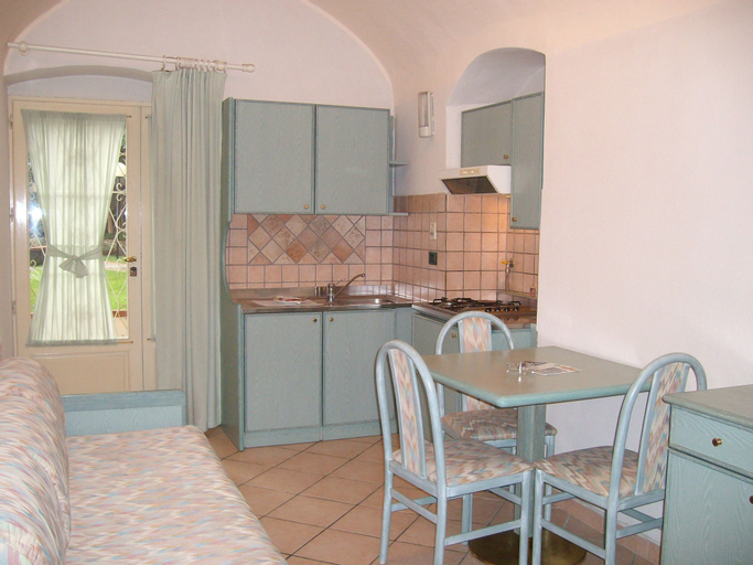Dining Room 9
