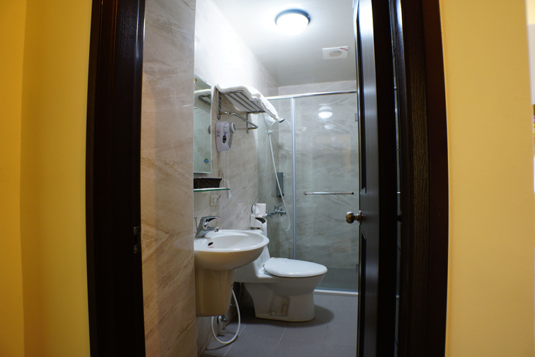 Bathroom 4, Warm B&B, Penghu