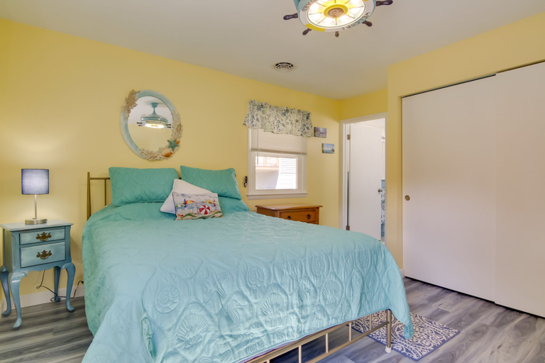 Bedroom 3, 4 Mi to Beaches: Pet-friendly Berlin Home!, Worcester