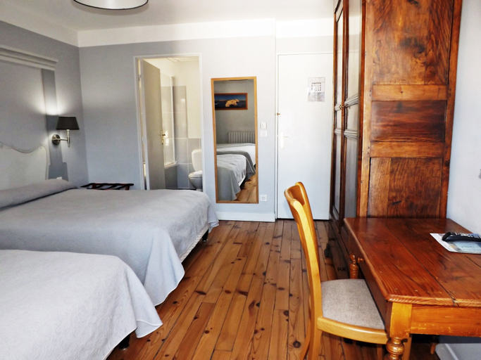 Bedroom 3, Majestic, Hautes-Pyrénées