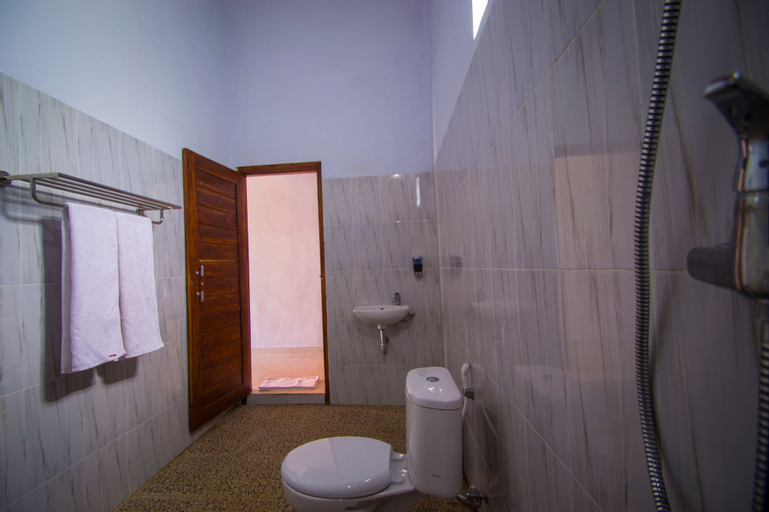 Bathroom 4