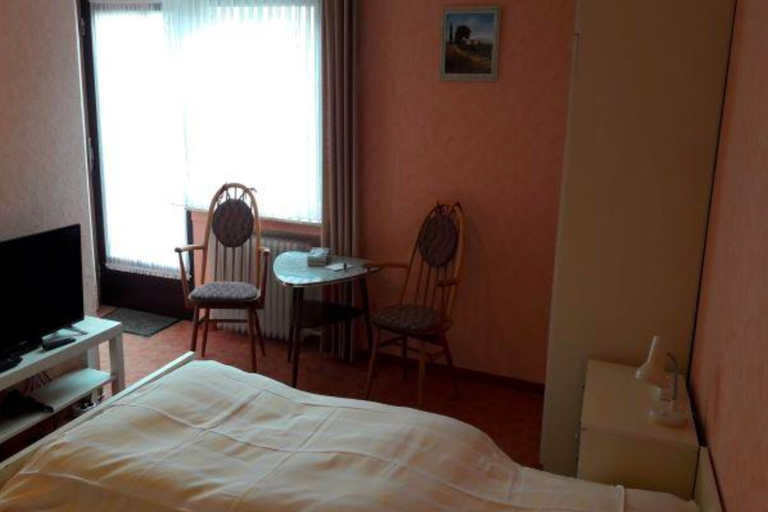 Bedroom 3, Hotel Haus Erlen, Hochsauerlandkreis