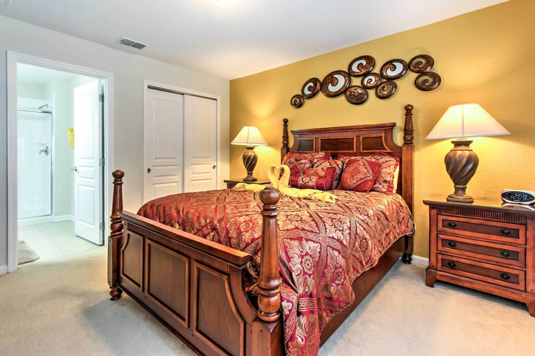 Others 4, Spacious Kissimmee Villa - 3 Mi to Disney World!, Osceola