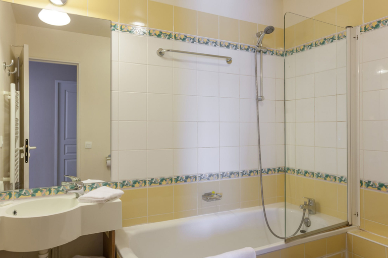 Bathroom 3, Pierre & Vacances Residence Le Thabor, Savoie